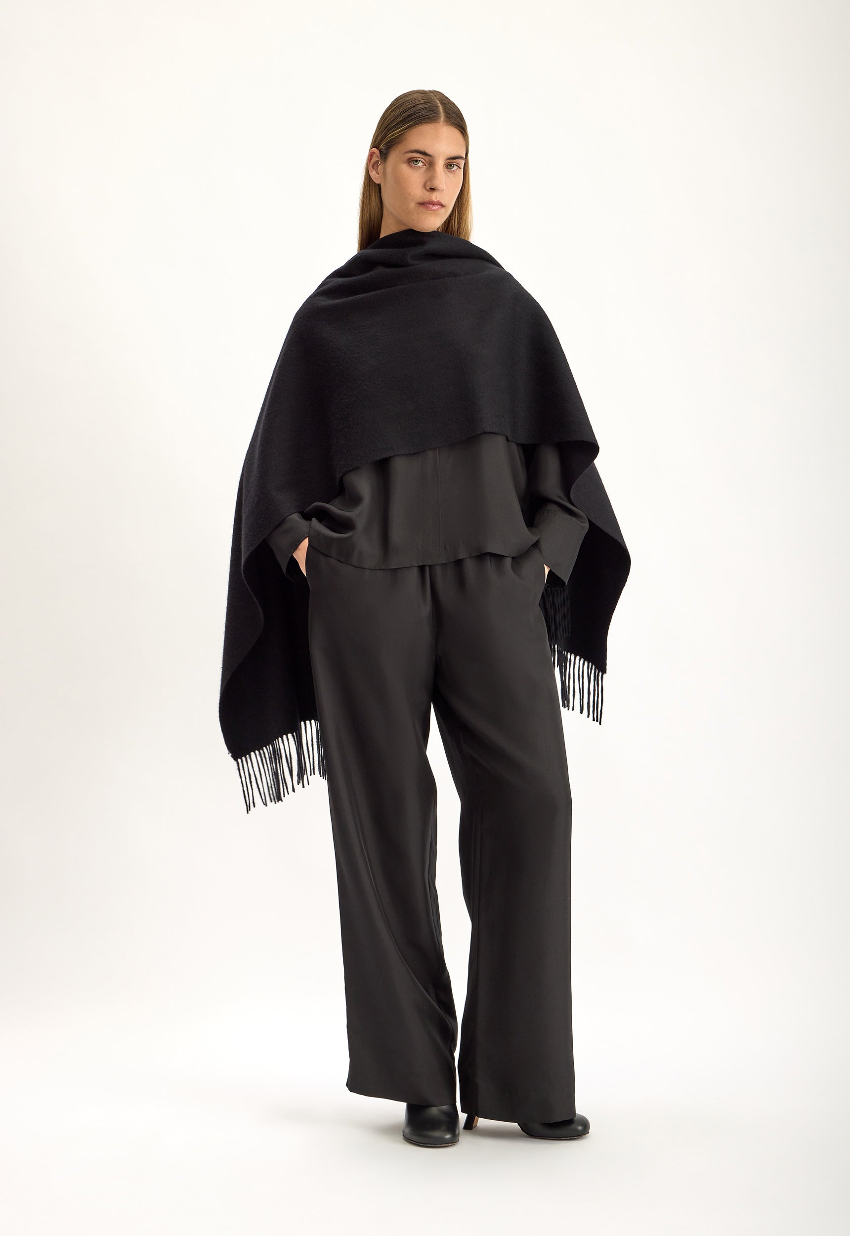 Eyre Cashmere Scarf in Black | Jac + Jack – Jac + Jack AU