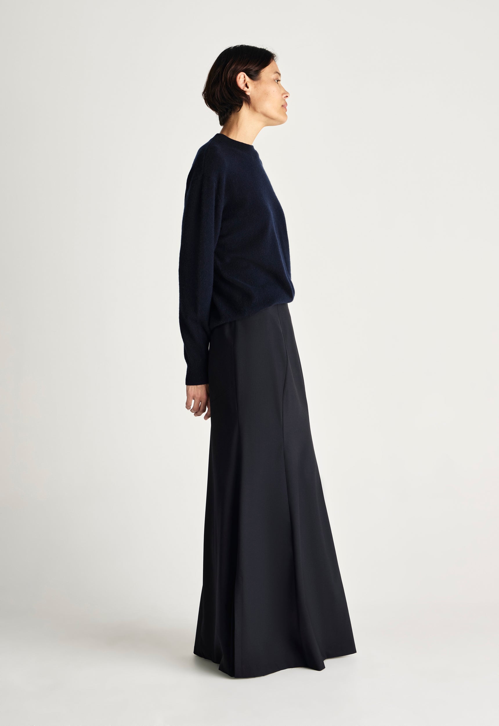 【thehighlights】 'skirt longブラック Alder Italian Wool Maxi Skirt - Darkest Navy | Women's Skirts